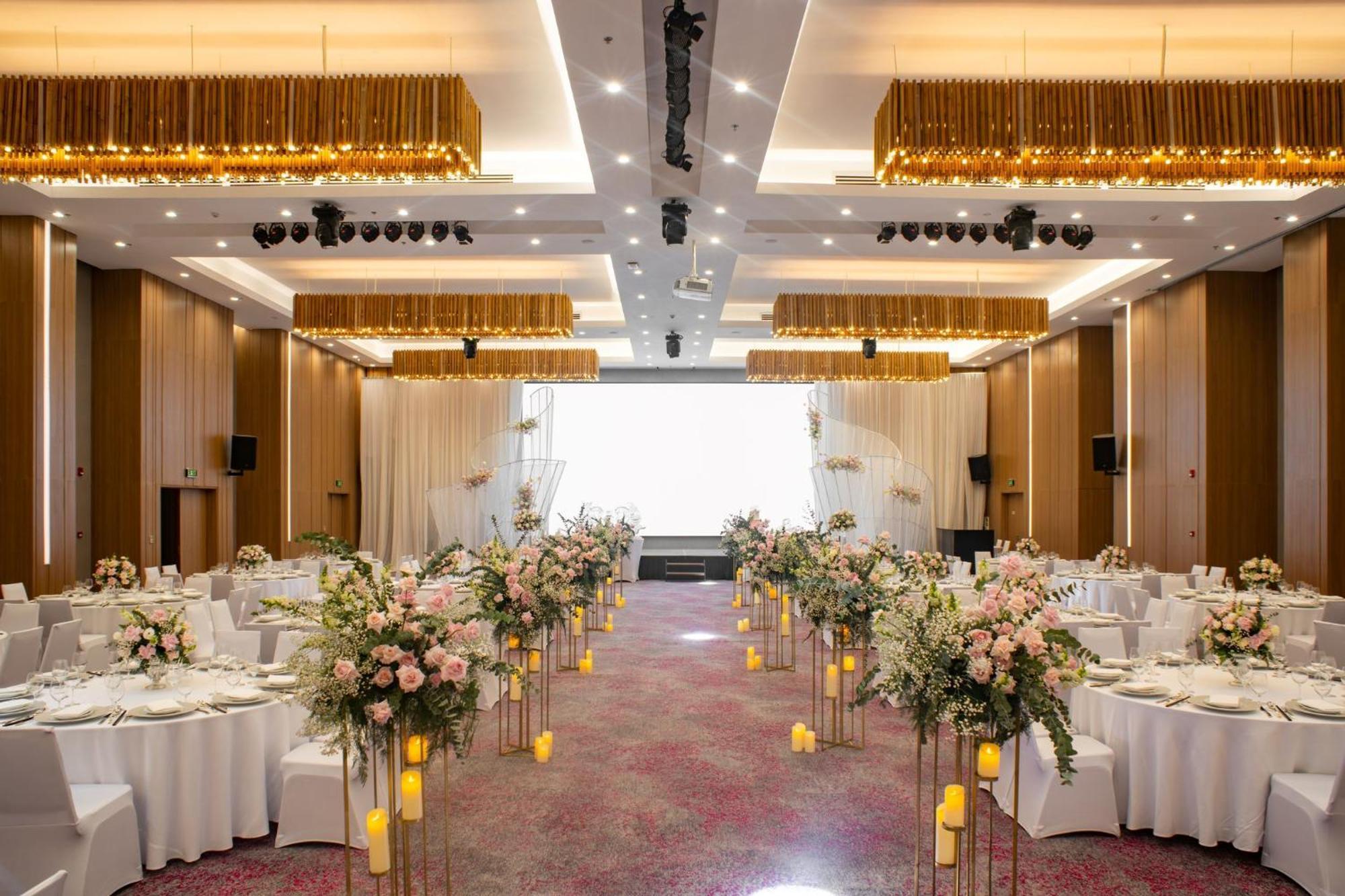 Holiday Inn & Suites Saigon Airport By Ihg Ho Či Minovo Město Exteriér fotografie